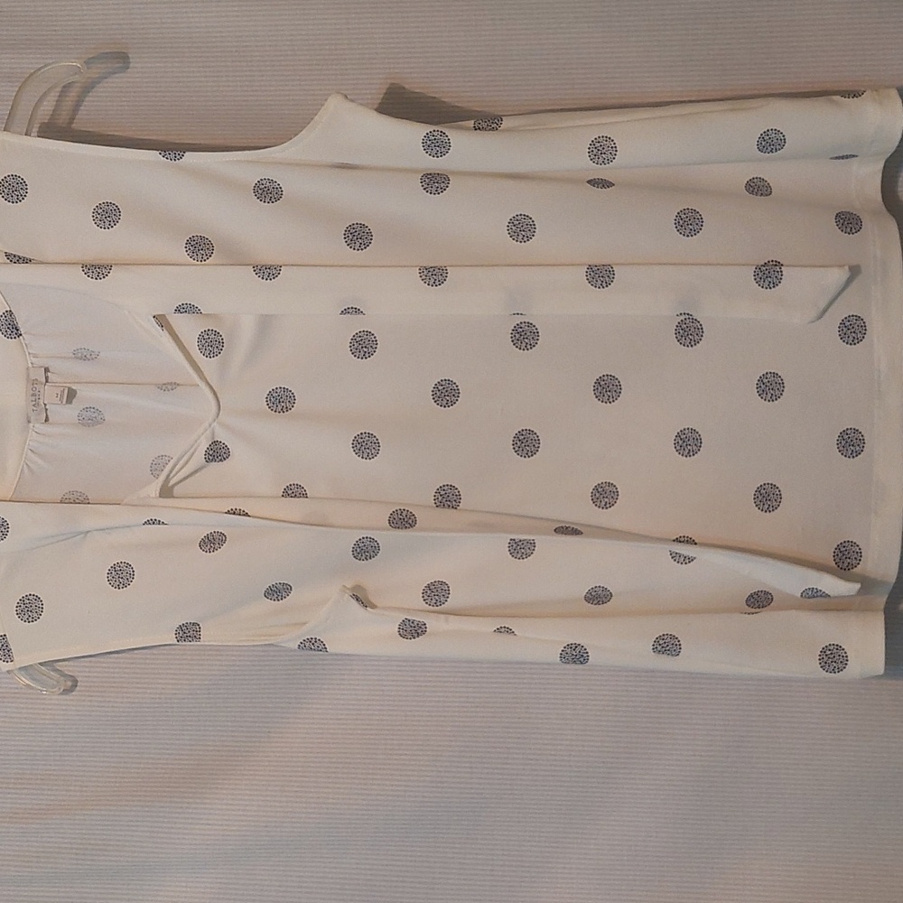 Talbots tie front sleevless top